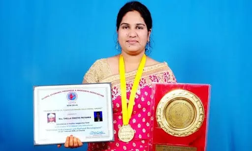 Ongole: Preethi Priyanka receives Sarvepalli Radhakrishnan Gold Medal Award