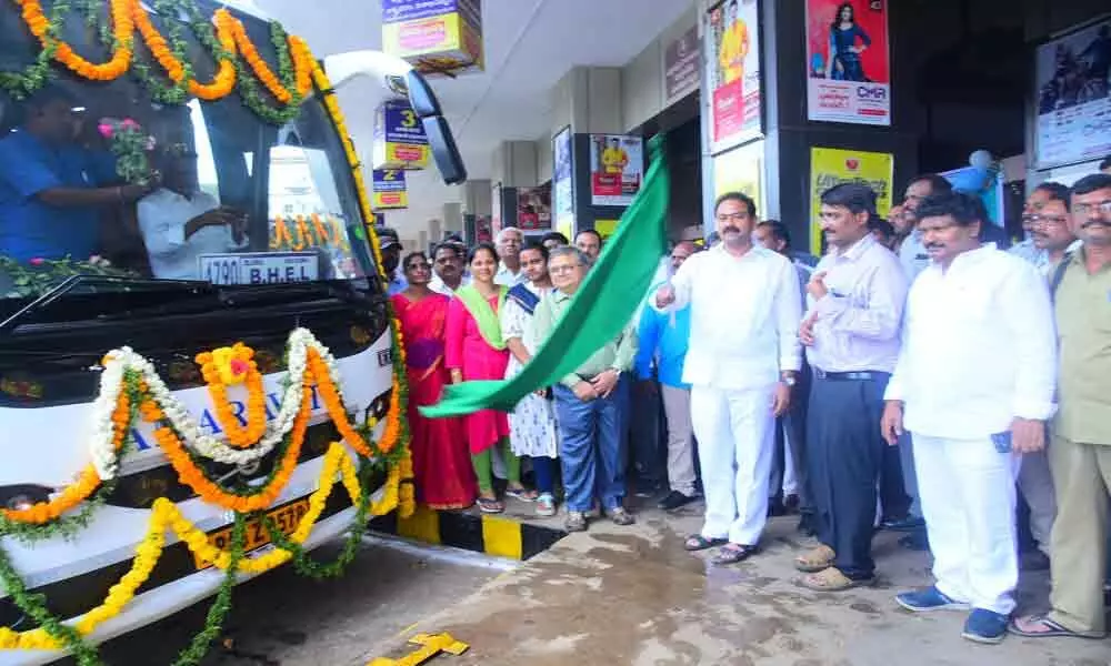 Deputy Chief Minister Alla Nani flags off  Hyderabad Eluru AC bus