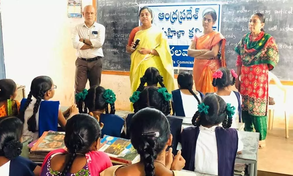 Kurnool: Mahila Commission member interacts with girl students