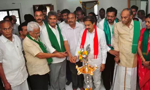 Vijayawada: Political leaders open Amaravati-JAC office