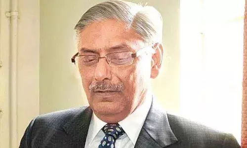 Modi praised : Justice Mishra crossed the line: Bar Association