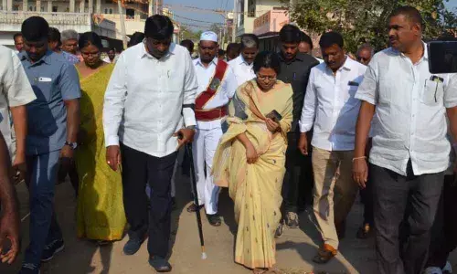 Rangareddy: MLA Koppula Mahesh Reddy, District Collector Pausumi Basu take stock of  Pattana Pragathi
