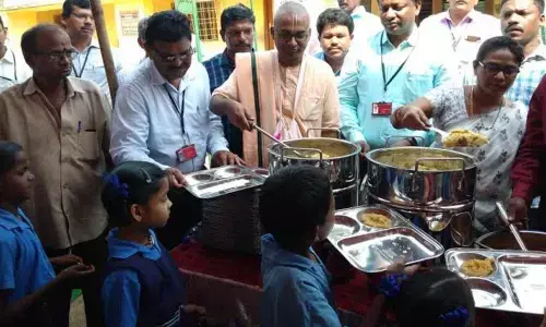 Visakhapatnam: A platter of nutritious food for students