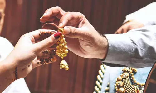 With revenues falling, taxmen rake up three-year-old demonetisation cases