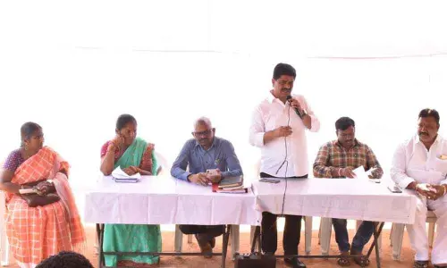 Hyderabad: Mayor Jakka Venkat Reddy inspects Pattana Pragathi in Peerzadiguda