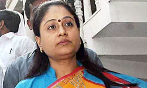 Hyderabad: Vijayasanthi to stage comeback in politics