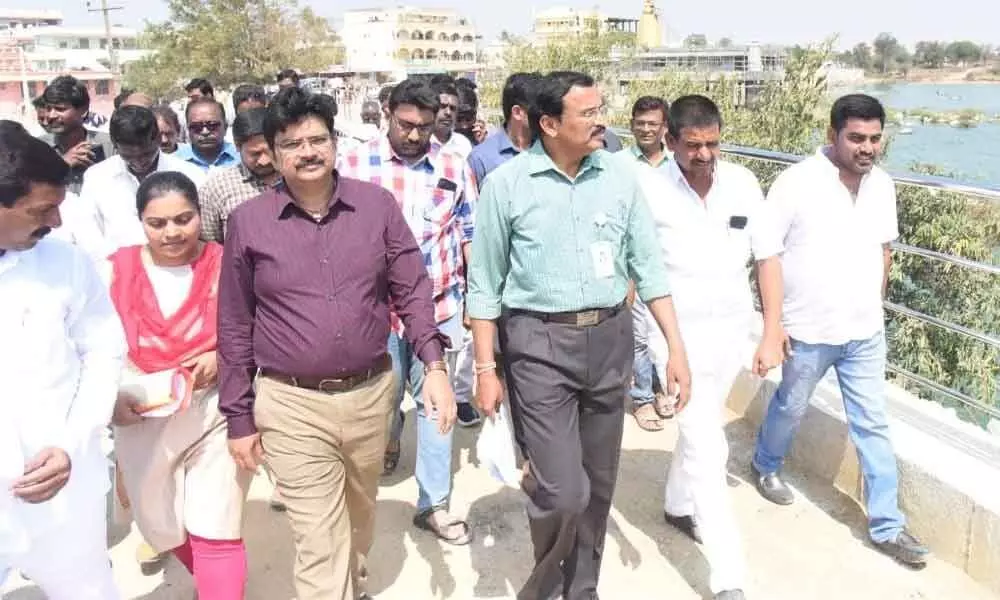 Hyderabad: Impose fine if waste is not segregated, says Collector Hanumanth Rao