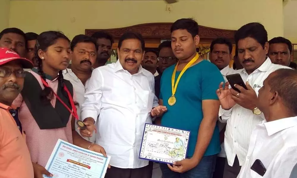 Kakinada: District students excel in power lifting