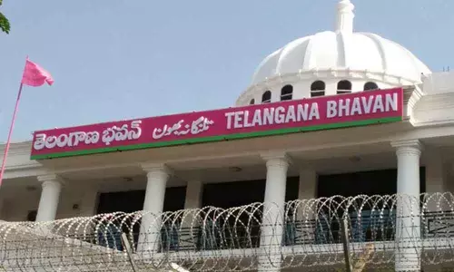 Hyderabad: Women from Khamman district protest at Telangana Bhavan