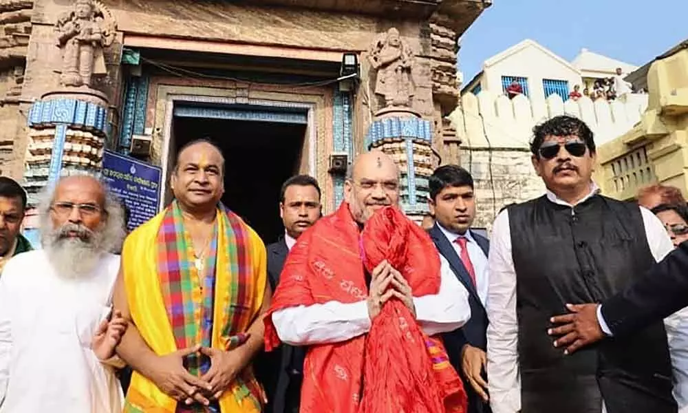 Amit Shah offers prayers at Jagannath temple in Puri