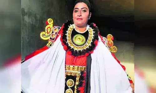 Karnataka Muslim girl learns, performs Yakshagana