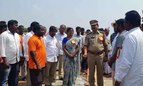 ZPTC Manjula inaugurated mandal-level cricket tournament in Tandur