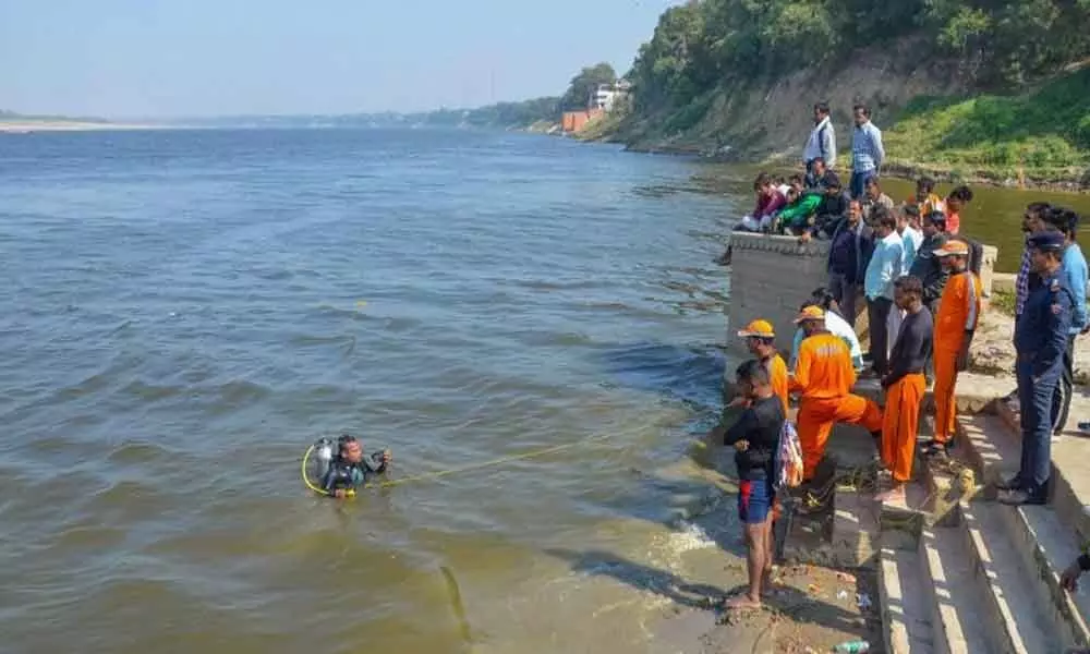 6 feared dead as boat capsizes in Uttar Pradesh