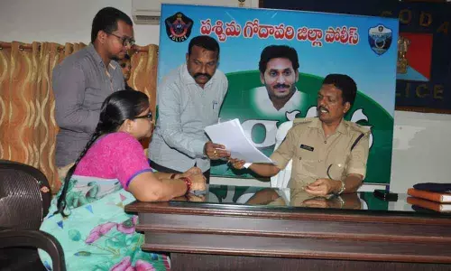 Eluru:District Additional Superintendent of Police Karimulla Sharif asked women to Download Disha app on mobile