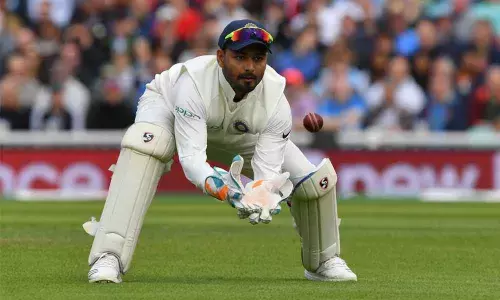 Cant single Pant out in collective failure: Kohli on Pants form