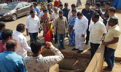 Vikarabad: MLC Mahender Reddy inspects Pattana Pragathi works