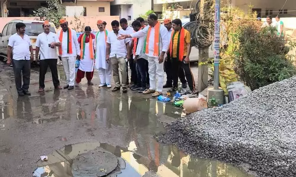 Hyderabad: BJP activists conduct Bastibata in Kondapur