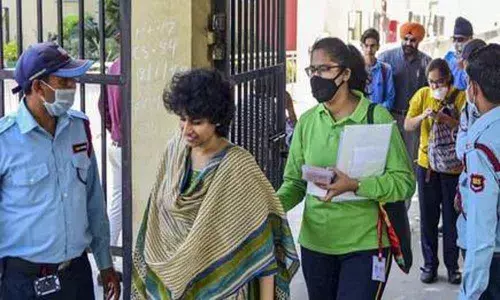 COVID-19- Two schools shut down in NOIDA, Visas suspension extended to 4 other countries, families  quarantined