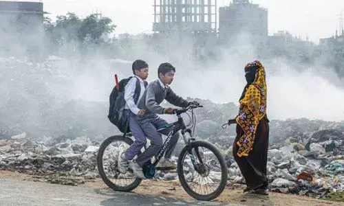 Air pollution pandemic shortens lives globally by 3 years: Study