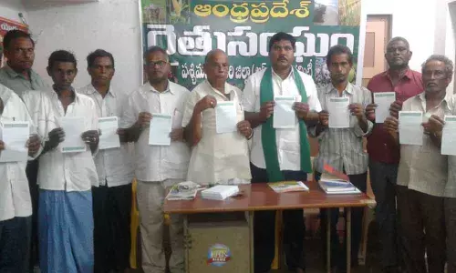 Eluru: Farmers meet opposes Citizenship Amendment Act, National Register of Citizens