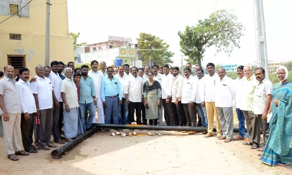 Hyderabad:Water Pipeline works commence in Lingojiguda