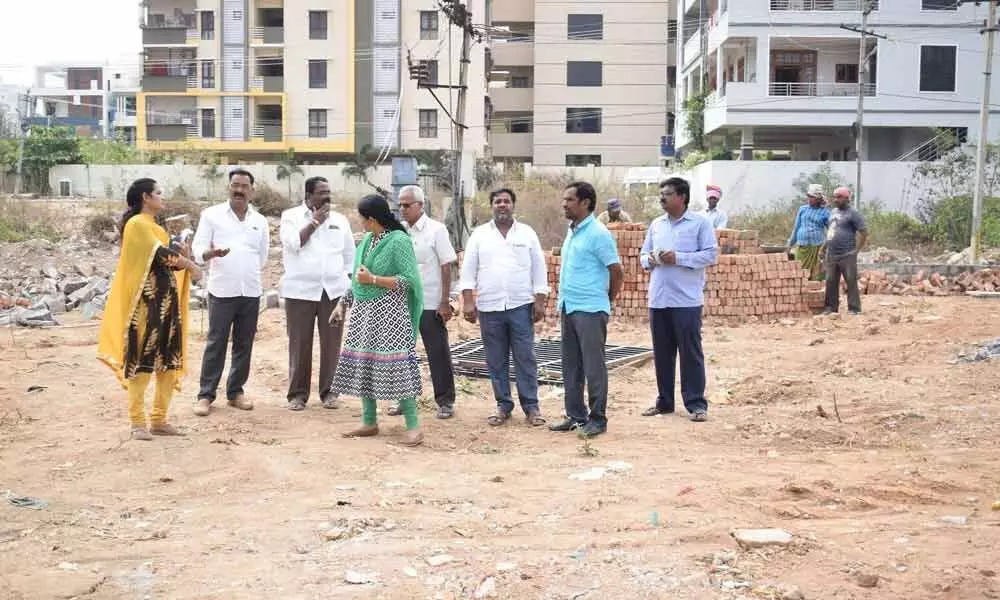Hydearabad: Corporator Ramavath Padma inspects park wall works in Hastinapuram