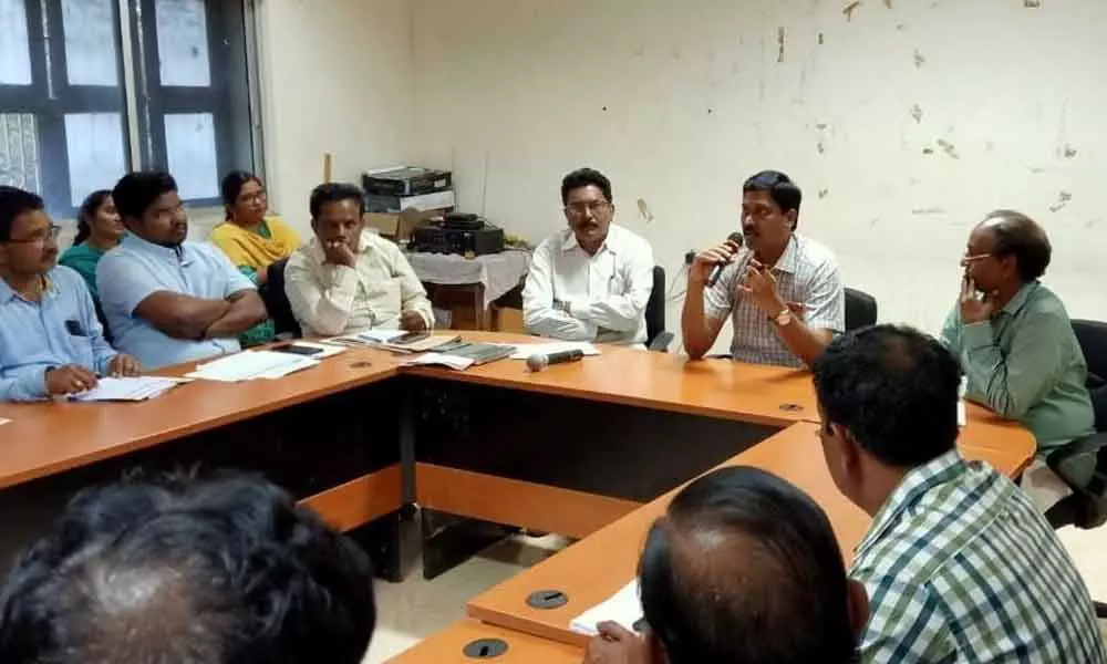 Kakinada: Civic chief K Ramesh reviews tax collection