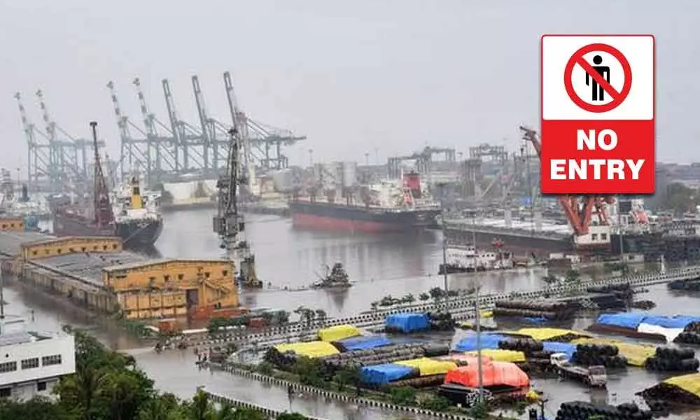 No entry for shipping crew at Indian ports