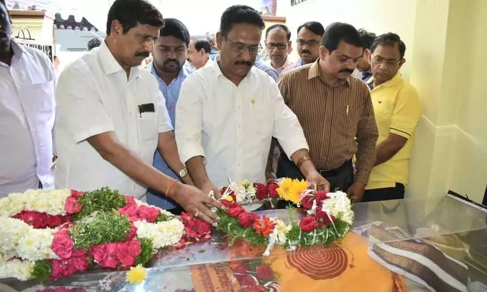 Hyderabad: Rich tributes paid to journalist Potturi Venkateshwara Rao