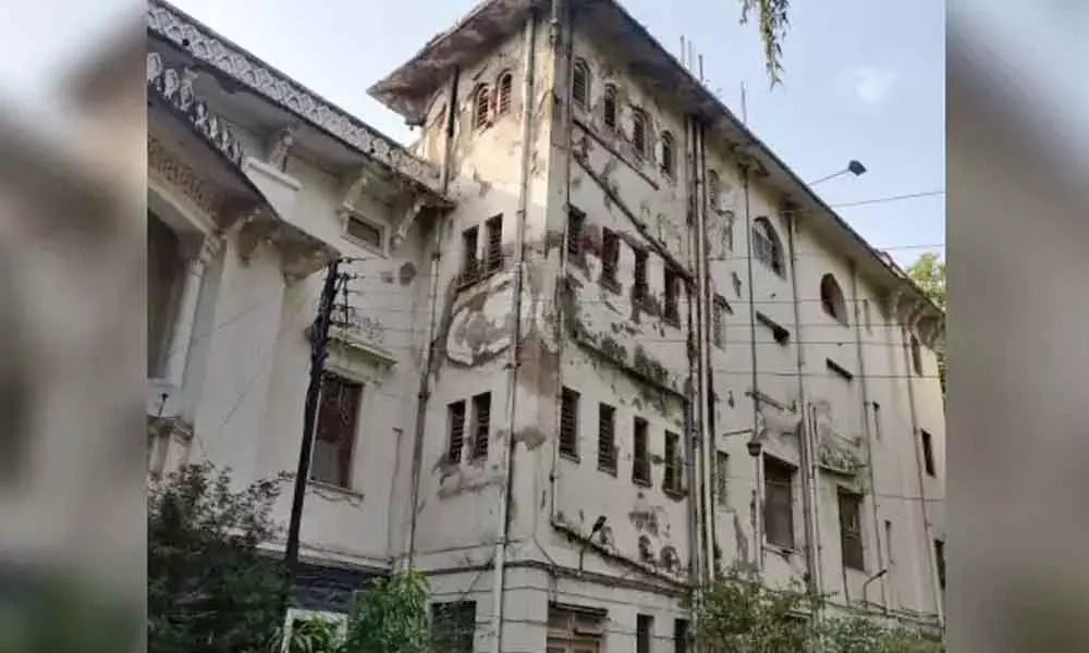 Hyderabad: 129-year-old library lies in a shambles