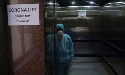 Super Specialty hospitals asked to admit COVID-19 cases in Vijayawada and Anantapur