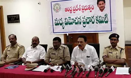 Guntur: 338 check-posts set up to stop liquor transport said V Lakshma Reddy
