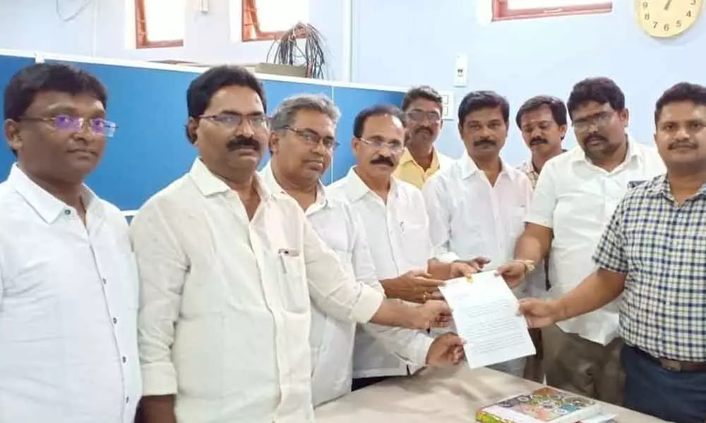 Ongole: Telugu Desam Party leaders demanded the district election officer and collector to change the colours of the public properties