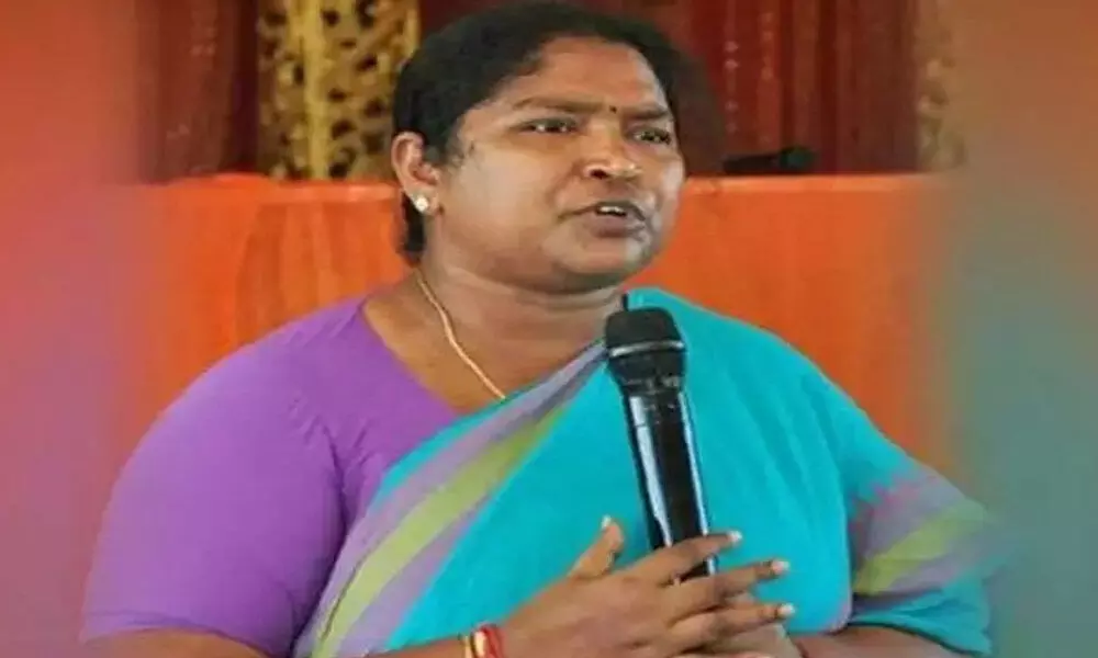 Congress MLA Seethakka demands Rythu Bandhu for tenant farmers in Hyderabad