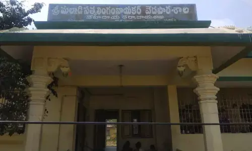 Kakinada: Vedic students face immense hardships