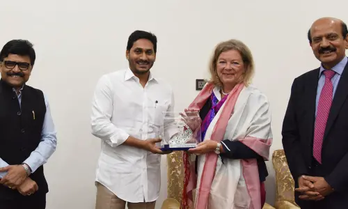German team discusses women welfare with CM YS Jagan Mohan Reddy in Amaravati