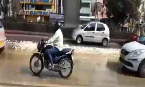 Mini-van carrying eggs overturns in Hyderabad