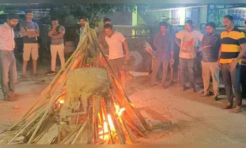 Hyderabad: Kamudi Dahanam performed in Allwyn Colony