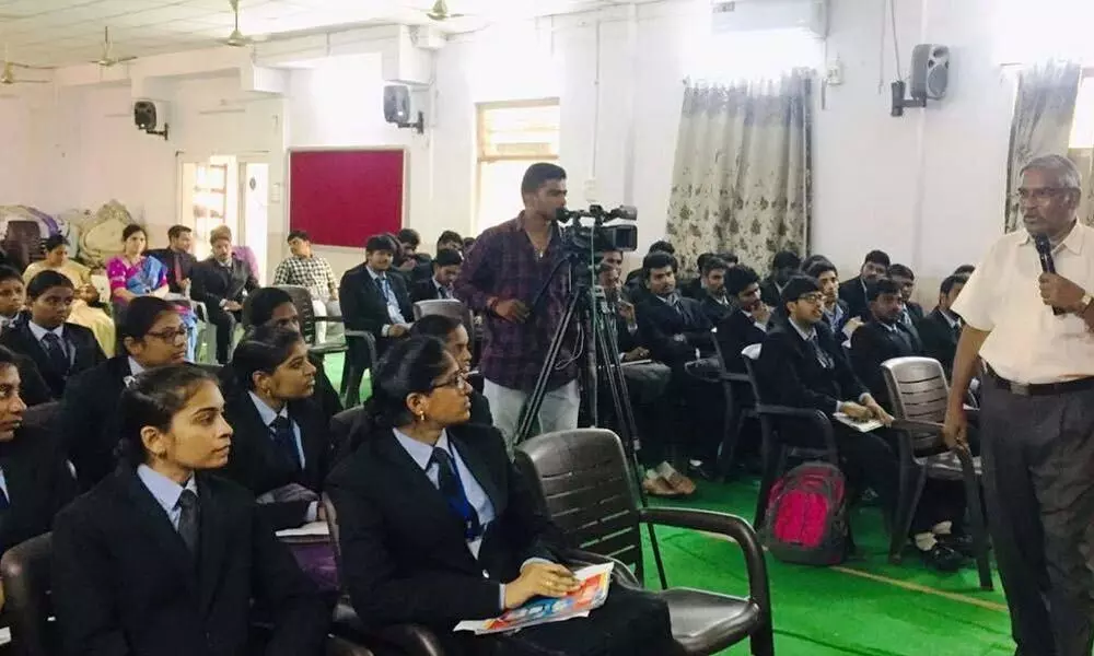 Vijayawada: Students urged to improve managerial skills