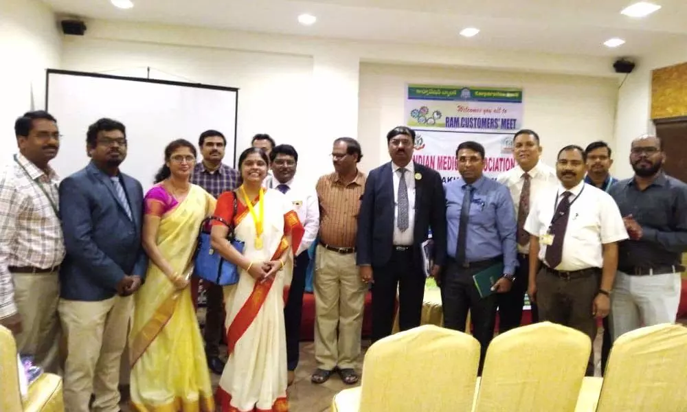 Visakhapatnam: Corporation Bank holds Doctors Meet