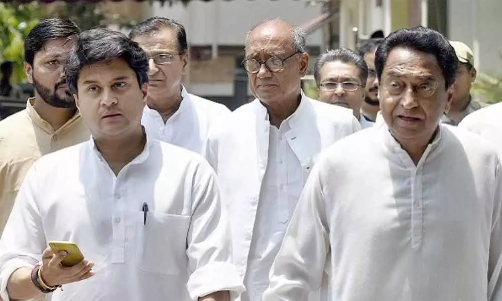 Congress government in Madhya pradesh on verge of collapse