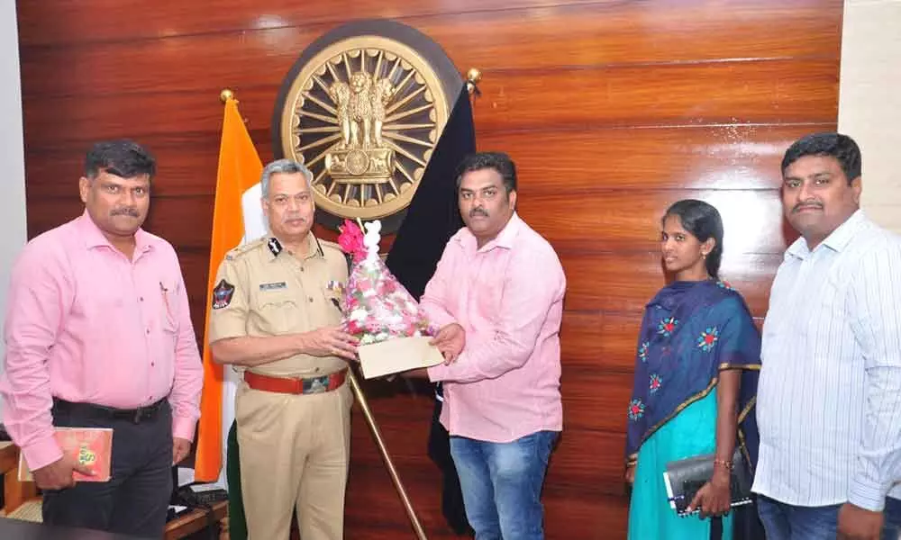 Vijayawada: Cyber crime police crack fraud case