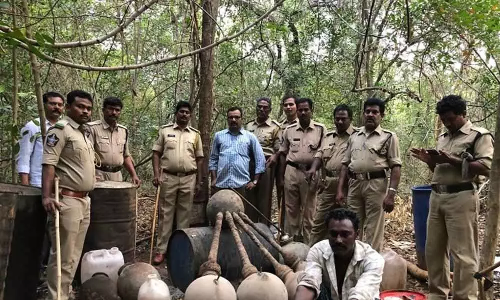 Ongole: 11 arrested in raids on illicit liquor units