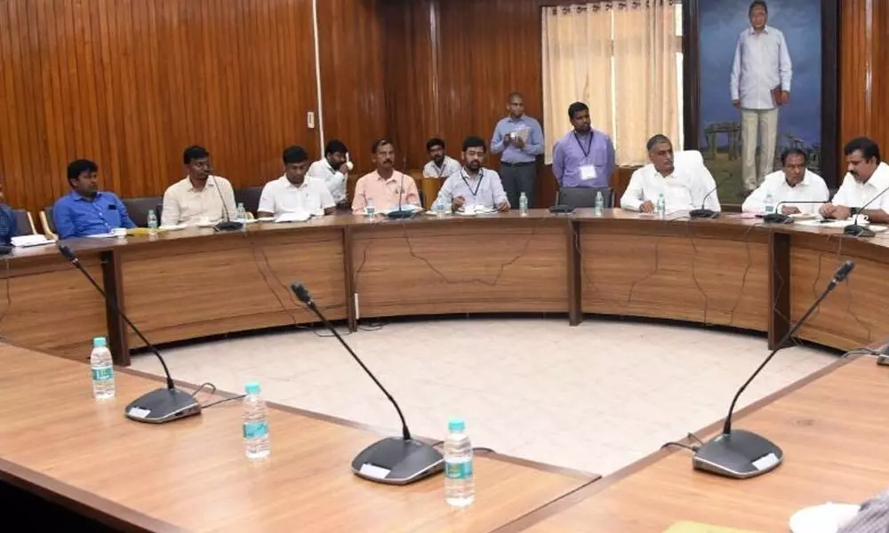 Hyderabad: Provide all facilities at PG colleges: Finance Minister Harish Rao