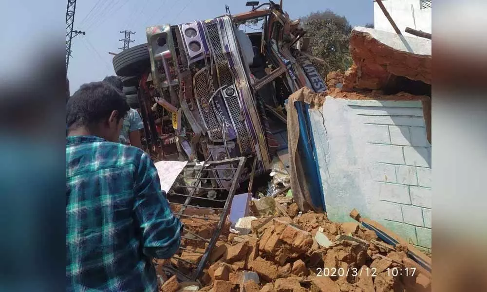 Mahbubnagar: Three killed as lorry rams into house in Jadcherla