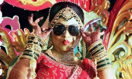 Lucknow bride flips the rules as she brings baraat to her wedding