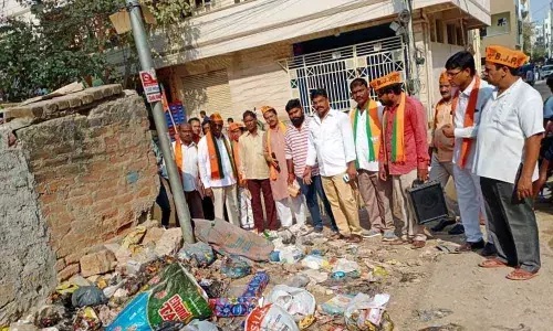 Hyderabad: BJP leaders conduct Basti Bata drive