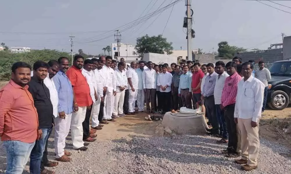 Hyderabad: Mayor Jakka Venkat Reddy laid the foundation stone for pipeline works
