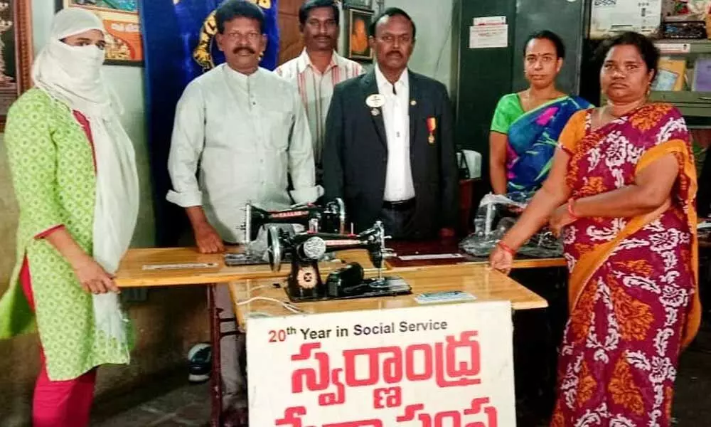 Rajamahendravaram: Sewing machines distributed to women