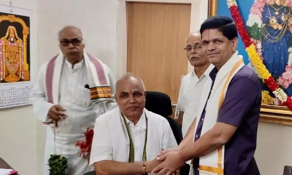 Tirupati: Dakshinamurthy Sarma of RSVP made Annamacharya project director